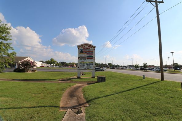 New Town Square: 115 N Dixieland Rd, Rogers, AR 72756